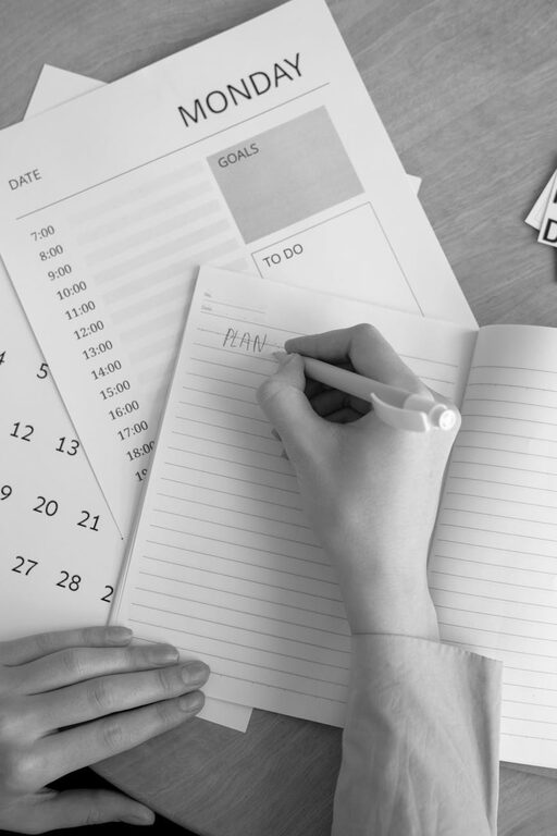 Beginner Guide to Bullet Journaling: Organize Your Life with Ease